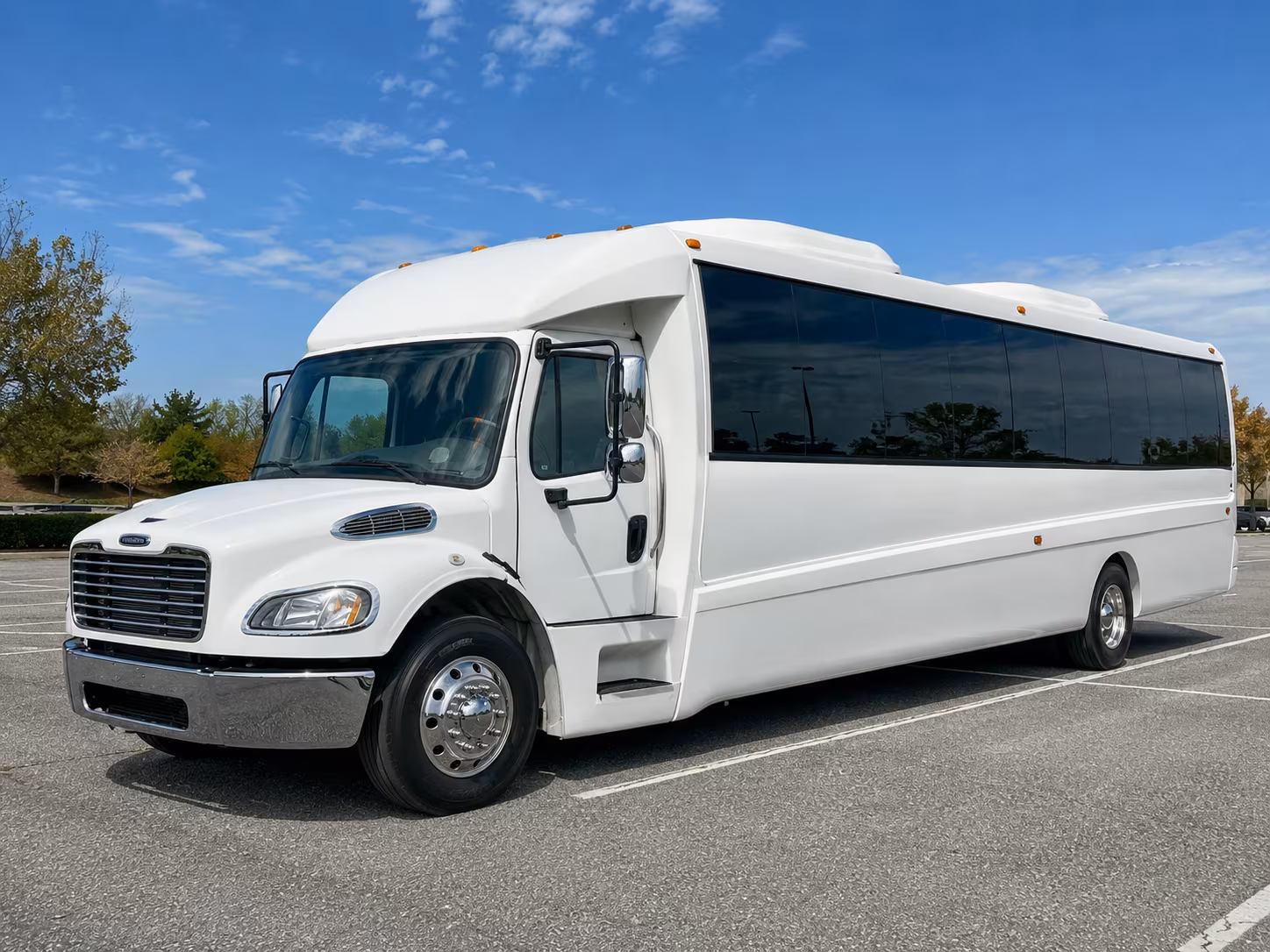 kalamazoo 30 passenger party bus