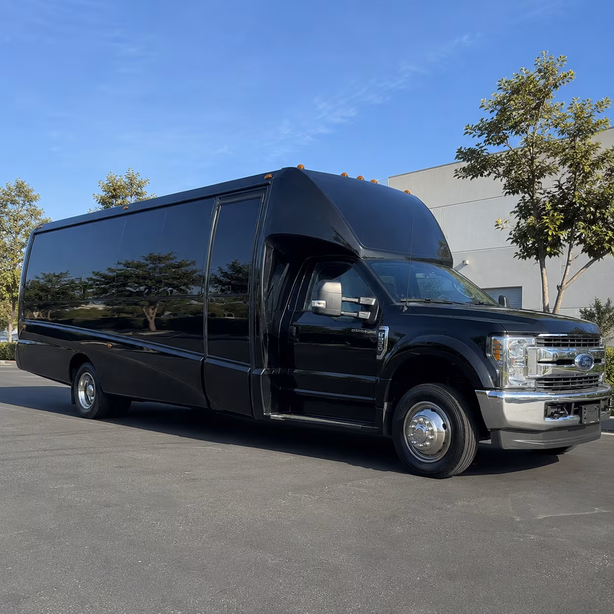 party buses for kalamazoo wedding parties and bridal groups