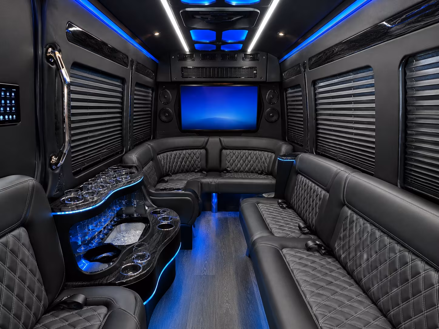 sporting event buses to kalamazoo wings and wmu broncos games