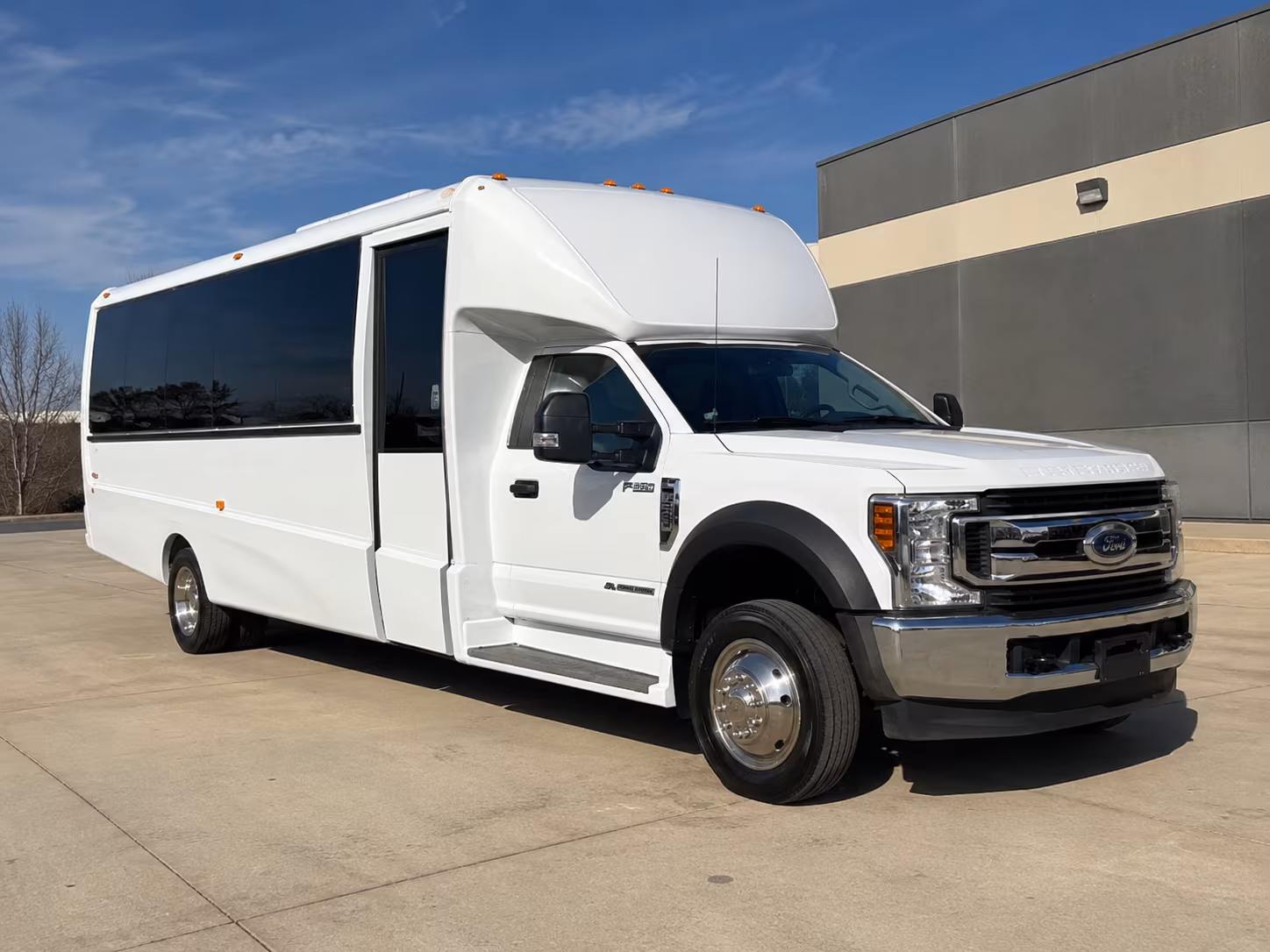 wedding buses for kalamazoo celebrations